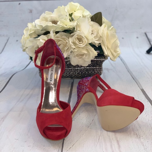 Steve Madden Red Peep Toes with Crystals NWOT - Picture 3 of 4